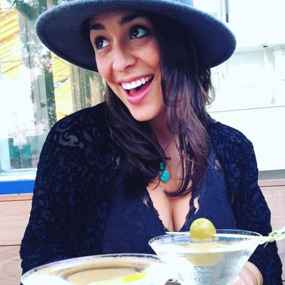Meet your Posher, Liana